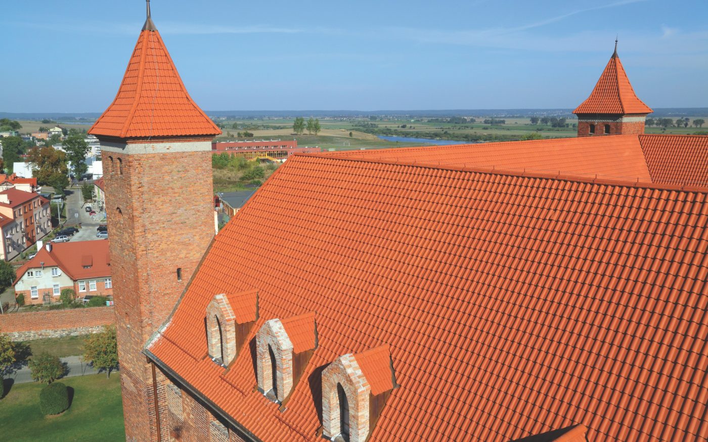 Zamek Krzyżacki w Gniewie po renowacji dachu dachówką Karthago