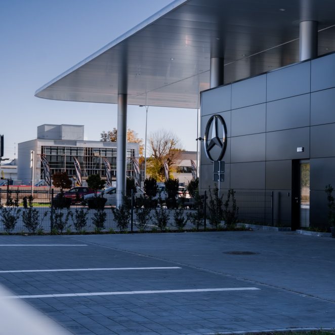 Salon Mercedesa w Warszawie